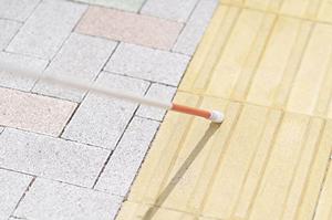 費用を抑えてインプラント治療したいなら