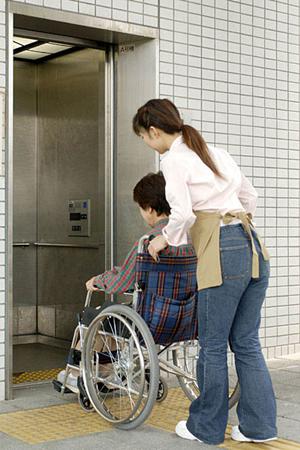 装具が目立たない矯正治療もあります